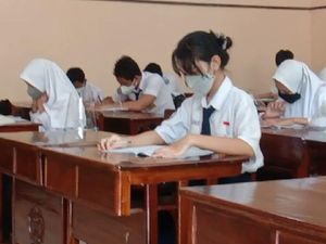 Sekolah Tatap Muka Dibuka, Bagaimana Nasib Anak yang Belum Bisa Vaksinasi?