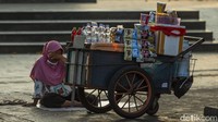 Sementara Menteri Koperasi dan UKM Teten Masduki mengatakan penyaluran BLT PKL akan bersinergi dengan dinas yang membidangi Koperasi dan UKM untuk melakukan pendataan pelaku usaha.