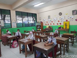 Antusiasme Siswa SDN Cideng 7-SMA MH Thamrin di Hari Pertama PTM