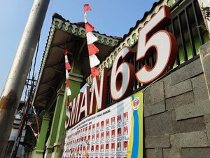 Didesak Diganti, Kepala SMAN 65 Bersedia Dipindah Jadi Guru di Cipayung