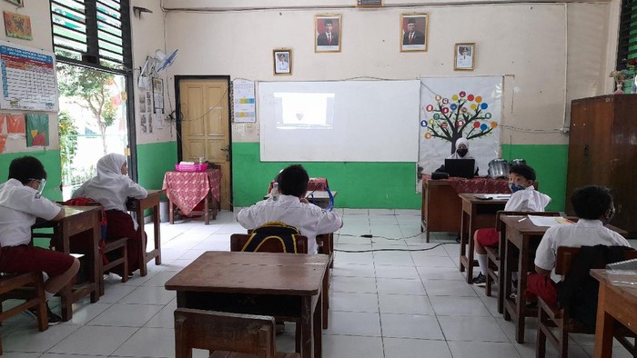 Suasana Sekolah Tatap Muka (Tiara Aliya-detikcom)