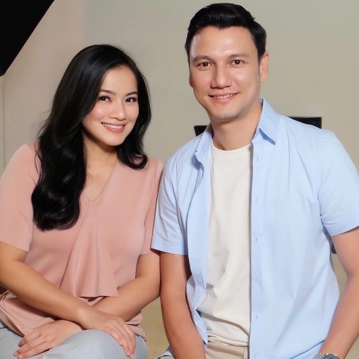 Titi Kamal dan Christian Sugiono