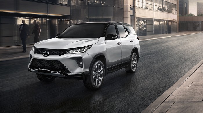 Toyota Fortuner Legender 2021 di Thailand
