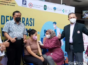 Jalani Vaksinasi COVID-19, Sejumlah Ibu Hamil di Tasik Dapat USG Gratis