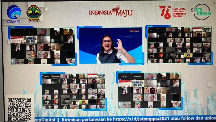 Webinar Literasi Kominfo Diikuti 20 Ribu Pengguna Digital Lebih dari 20.000 orang mengikuti webinar literasi digital dengan tema βBermedia Digital sing Apikβ yang digelar oleh Kominfo.