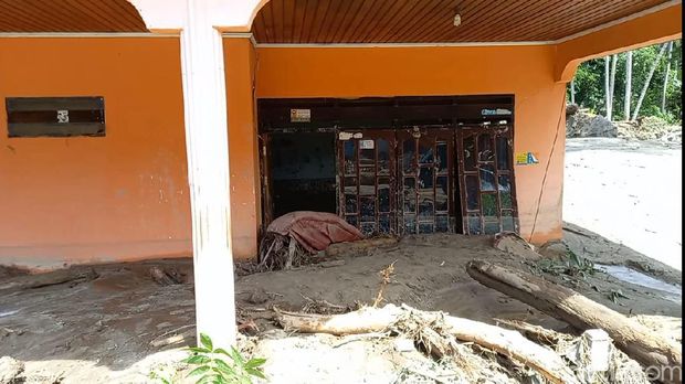 Wilayah terdampak banjir bandang di Sigi, Sulteng. (Qadri/detikcom)