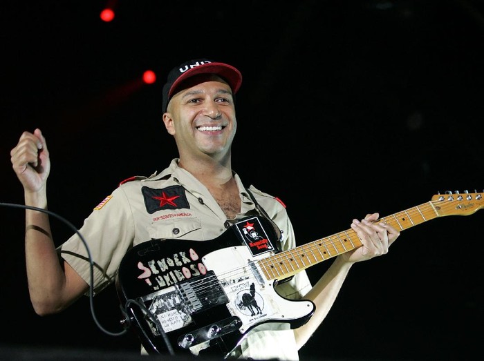PERTH, AUSTRALIA - FEBRUARY 03:  Tom Morello of Rage Against The Machine performs on stage during the 2008 Big Day Out at the Claremont Showgrounds on February 3, 2008 in Perth, Australia.  (Photo by Paul Kane/Getty Images)