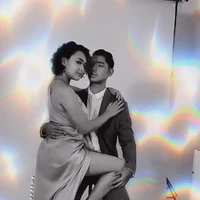 Semenjak membintangi sinetron Ikatan Cinta sebagai pasangan suami-istri Aldebaran dan Andin, nama Amanda Manopo dan Arya Saloka semakin banyak dikenal. Tak sedikit netizen yang mengidolakan keduanya. Foto: Instagram