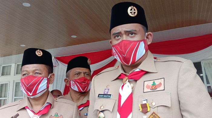 Bobby Nasution (pertama kanan)/Ahmad Arfah-detikcom