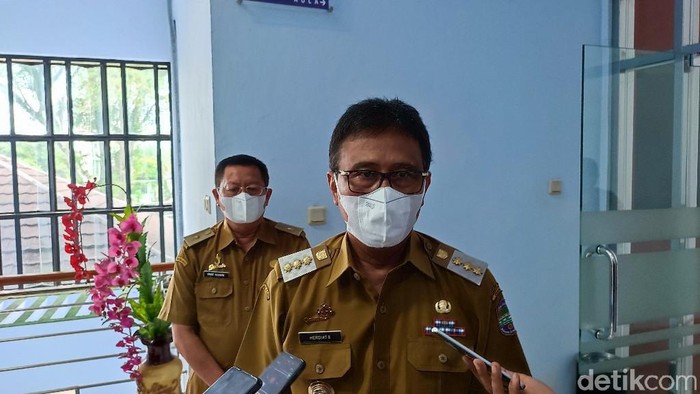 Bupati Ciamis Herdiat Sunarya