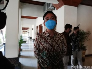 Mau Bikin Pesta Belanja Bertabur Diskon, Gibran Kejar PPKM Level 2
