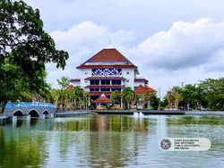 PTN dengan Jurusan Farmasi Terbaik Versi QS WUR 2022