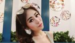 Manisnya Ayu Thalia Saat Makan Egg Benedict dan Masak Pink Taco