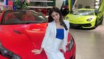 Manisnya Ayu Thalia Saat Makan Egg Benedict dan Masak Pink Taco