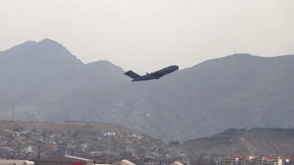 Pasukan AS Tinggalkan Kabul, Evakuasi Warga Afghanistan Berakhir