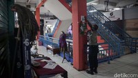 Hotline ini berfungsi untuk Pelanggaraan-pelanggaran terkait kenaikan harga vitamin/obat-obatan, langkanya tabung oksigen dan penyebaran berita hoax/provokatif terkait COVID-19.