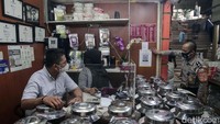 Untuk memberikan laporan di Posko Hotline PPKM ini, masyarakat dapat menghubungi 0811 1311 0110 serta mengakses bit.ly/LaporPakPol serta scan barcode untuk mengetahui lebih banyak mengenai Posko Hotline PPKM Ditreskrimsus PMJ.