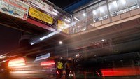 Beginilah kondisi jalan dan lalu lintas saat presiden Jokowi mengumumkan secara langsung perpanjangan PPKM level 3 dan 4 di Jawa-Bali.