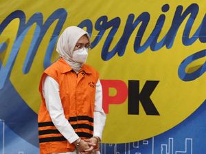 Korupsi Bupati dan Paradoks Demokrasi Lokal