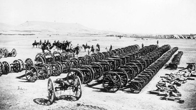 Meneropong Sejarah Panjang Perang di Afghanistan