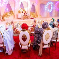 Menyatukan dua keluarga berpengaruh, tak heran jika acara tersebut diadakan spesial meski di tengah pandemi Corona. Dilansir BBC, pernikahan itu sendiri diselenggarakan oleh Menteri Komunikasi Isa Ali Pantami yang dikenal sebagai seorang imam besar. Foto: Instagram @aishambuhari