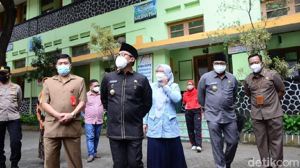 sekolah tatap muka di kota malang