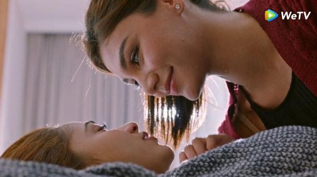 Tabiatda semiz ayol bilan anal porno Mobil uchun porno gigant kokrak