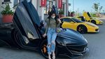 Thata Anma yang Klaim Pacar Anak Ahok Pose di Balik Mobil Super