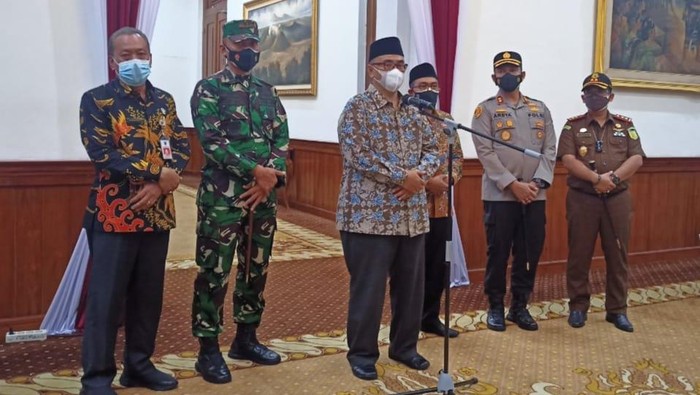 Timbul Prihanjoko yang menjadi Plt Bupati Probolinggo
