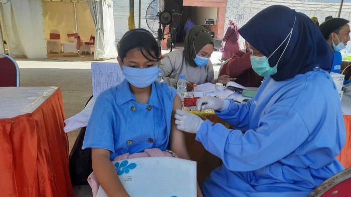 vaksinasi anak di surabaya