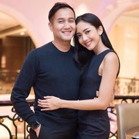 Ririn Dwi Ariyanti diketahui sempat menikah dengan Aldi Bragi yang usianya beda 15 tahun. Sebelum menikahi Ririn, Aldi diketahui sudah pernah menikah dengan pedangdut Ikke Nurjanah. Sayangnya rumah tangga Aldi dengan Ririn juga berakhir dengan perceraian. Foto: Instagram Ririn Dwi Ariyanti