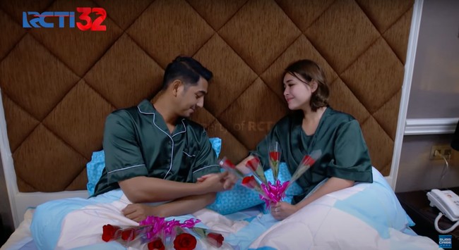 Dalam sinetron Ikatan Cinta, Amanda Manopo dipasangkan dengan Arya Saloka sebagai pasangan suami istri. Amanda memerankan karakter Andin, sedangkan Arya Saloka memerankan tokoh Aldebaran. Foto: YouTube/RCTI-Layar Drama Indonesia