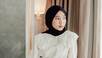 Ansellma Putri yang juga besar di Bandung itu kini berusia 19 tahun. Foto: Instagram Ansellma Putri