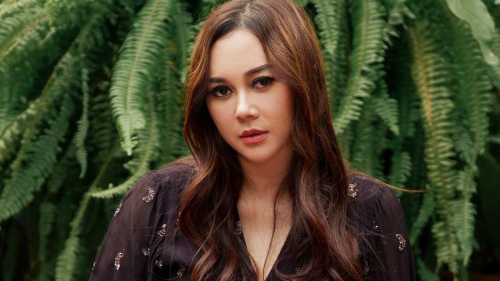 Aura Kasih dan Lagu Mari Bercinta