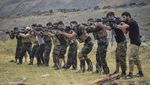 Begini Pasukan Anti-Taliban Berlatih