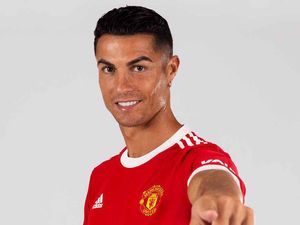 Salut! Ronaldo Beri Dukungan ke Pesepakbola Korban Kekerasan