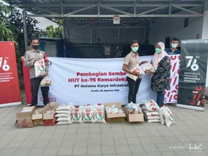 HKI Salurkan 600 Paket Sembako di Sekitar Proyek Tol Trans Sumatera
