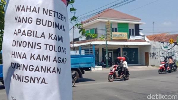 Ini Penampakan Selebaran yang Singgung Eks Mensos Juliari di Klaten