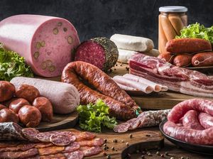 8 Istilah Makanan Olahan Babi, Perlu Dipahami Muslim!