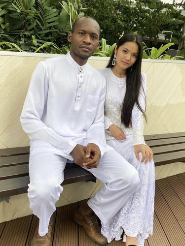 Kisah cinta Nur Afilah Amir dan Adana Mohamed Camara viral di media sosial