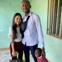 Kami ingin membeli rumah, karena kami masih menyewa rumah semenjak dua tahun menikah. Jadi tibalah saatnya untuk kami membeli rumah, kata Adama. Belum dikaruniai momongan, Filah dan Adama kerap bermain dan dekat dengan keponakan mereka yang masih kecil. Filah pun menuturkan jika ia senang menjadi bagian dari keluarga besar Adama. Foto: Dok.Instagram @filaamir.