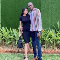 Pria itu adalah Adama Mohamed Camara, berasal dari Guinea, Afrika Barat. Dia saat itu sedang menempuh pendidikan untuk meraih gelar masternya di Universitas Sultan Zainal Abidin di Terengganu, Malaysia. Pria berusia 26 tahun itu pun mengungkapkan bahwa dirinya tertarik dengan kecantikan dan kepribadian Fila. Foto: Dok.Instagram @filaamir.