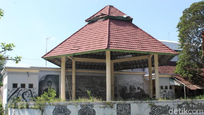 Kondisi wisata pemandian air Tirtonadi Blora Kondisi wisata pemandian air Tirtonadi Blora