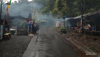 Suasana sejuk khas pegunungan.