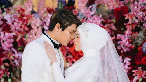 Lesti Kejora dan Rizky Billar Gelar Tasyakuran. Intip Makanan yang Mereka Suguhkan untuk Para Tamu Undangan.