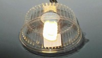 Dalam sekejap, lampu yang tadinya biasa saja berubah jadi lampu berkelas. Foto: Dok. Brightside