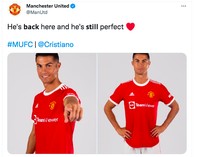 Meme ronaldo berseragam MU