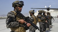 Seperti dilansir AFP, Kamis (26/8/2021), penampilan unit Badri 313 itu tampak kontras jika dibandingkan dengan penampilan para petempur Taliban biasanya. AFP/WAKIL KOHSAR