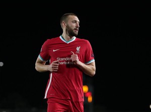 Liverpool Tambah Kontrak Nathaniel Phillips