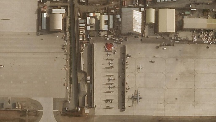 Pasukan AS Pergi, Begini Kondisi Bandara Kabul dari Satelit In this satellite photo taken by Planet Labs Inc., Kabul's international airport is seen after the U.S. withdrawal from Afghanistan on Tuesday, Aug. 31, 2021. The Taliban triumphantly marched into Kabul's international airport on Tuesday, hours after the final U.S. troop withdrawal that ended America's longest war. Standing on the tarmac, Taliban leaders pledged to secure the country, quickly reopen the airport and grant amnesty to former opponents. (Planet Labs Inc. via AP)
